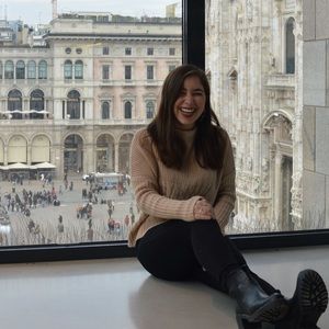 Meet your Posher, Joella